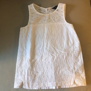 White Jcrew patterned tank top in 00